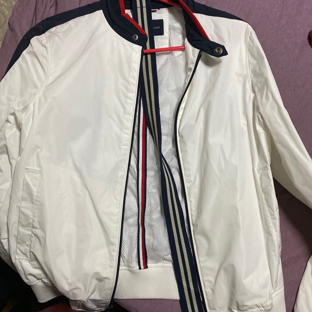 Tommy Hilfiger